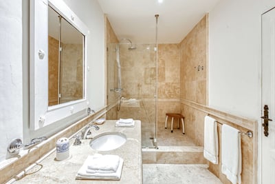 Luxury Villa Photo #34