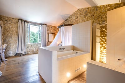 Luxury Villa Photo #27