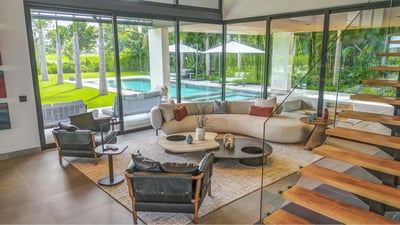 Luxury Villa Photo #8