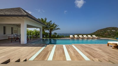 Luxury Villa Photo #12