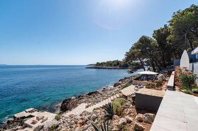 Luxury Villa Photo #8