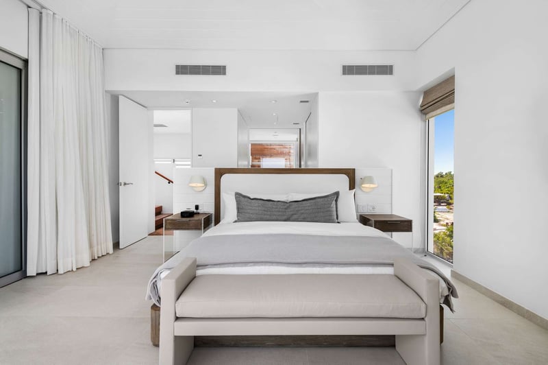 Beach Enclave Grace Bay 5 BDM Ocean View Villa