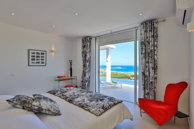 Luxury Villa Photo #25