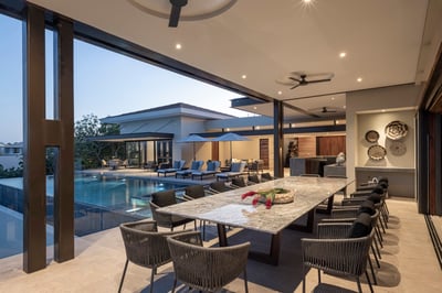 Luxury Villa Photo #9