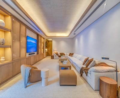 Luxury Villa Photo #26