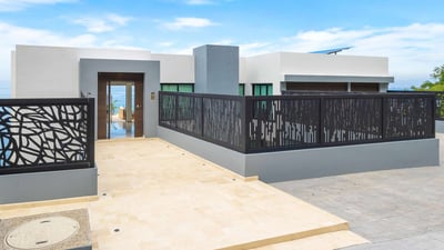 Luxury Villa Photo #42