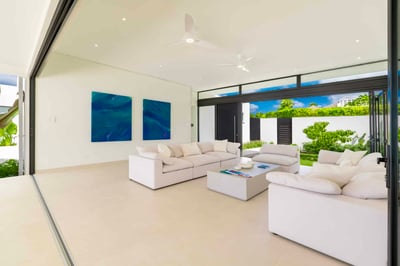 Luxury Villa Photo #13