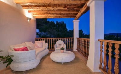 Luxury Villa Photo #10