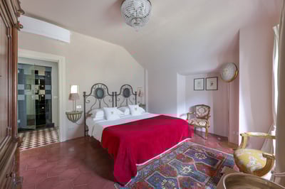 Luxury Villa Photo #32