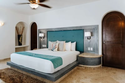 Luxury Villa Photo #41