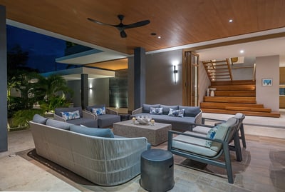 Luxury Villa Photo #11