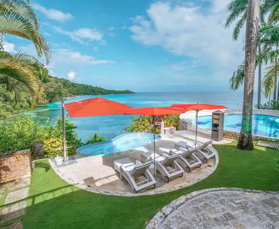 Luxury Villa Photo #6