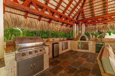 Luxury Villa Photo #11
