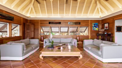 Luxury Villa Photo #22