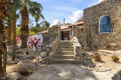 Luxury Villa Photo #20