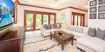 Luxury Villa Photo #4