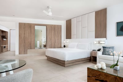 Luxury Villa Photo #3
