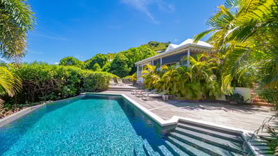 Luxury Villa Photo #6