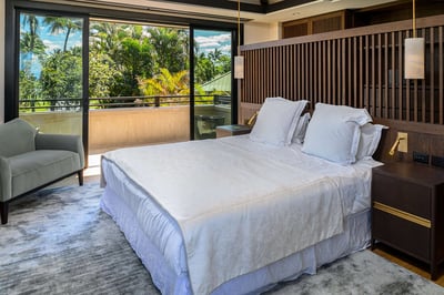 Luxury Villa Photo #19
