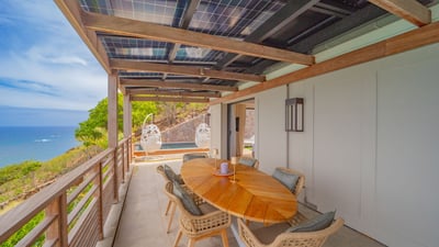 Kitchen & Dining Area