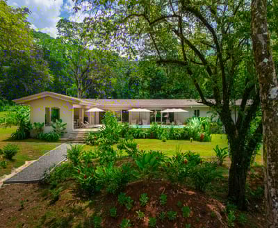 Luxury Villa Photo #2