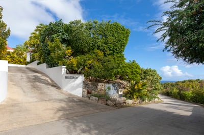 Luxury Villa Photo #25