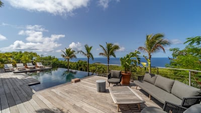 Luxury Villa Photo #9