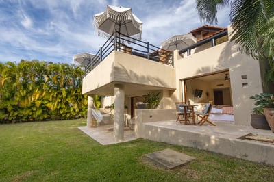 Luxury Villa Photo #42