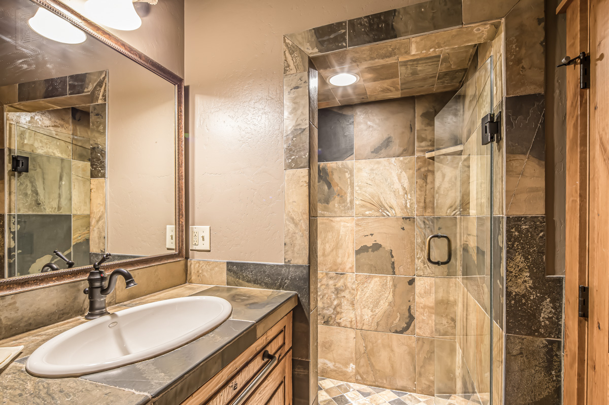 Moon Rider Ski Chalet Home rental - 42