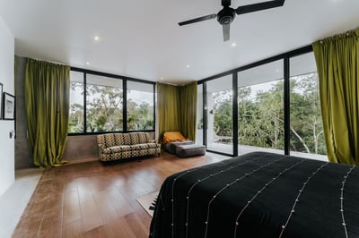 Luxury Villa Photo #24