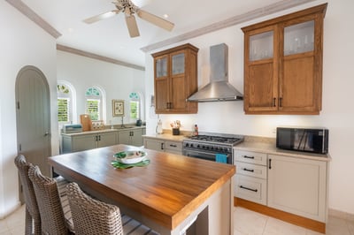Luxury Villa Photo #13