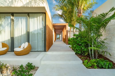 Luxury Villa Photo #26