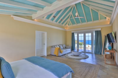 Luxury Villa Photo #44