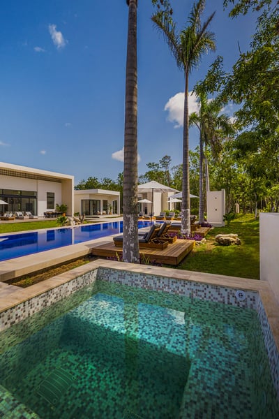 Luxury Villa Photo #8