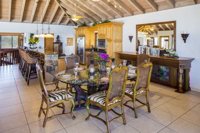 Luxury Villa Photo #17