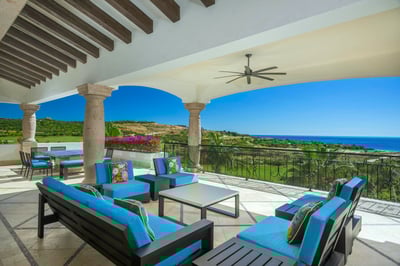 Luxury Villa Photo #14