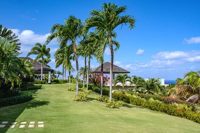 Luxury Villa Photo #4