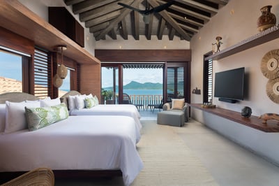 Luxury Villa Photo #27