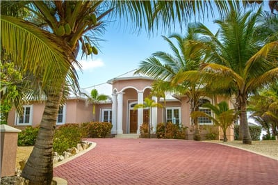 Luxury Villa Photo #9