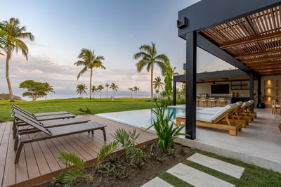 Luxury Villa Photo #11