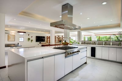 Luxury Villa Photo #16