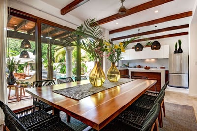 Luxury Villa Photo #8