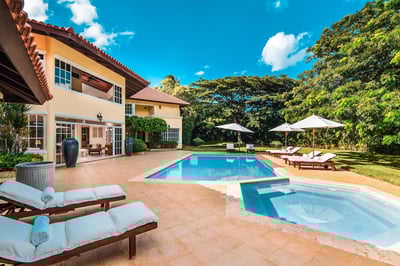 Luxury Villa Photo #2