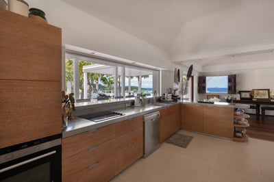 Luxury Villa Photo #27