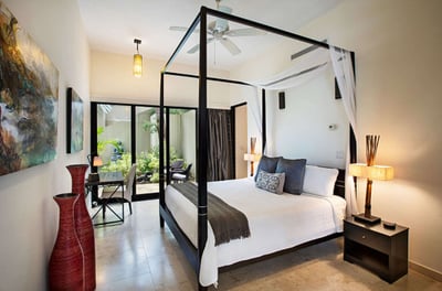 Luxury Villa Photo #19