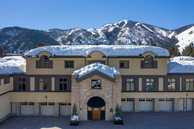 Luxury Villa Photo #2