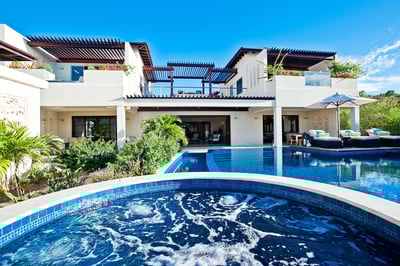 Luxury Villa Photo #9