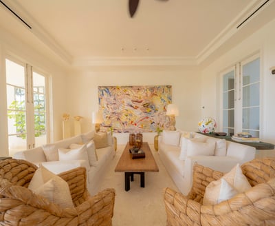 Luxury Villa Photo #16