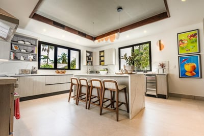 Luxury Villa Photo #12