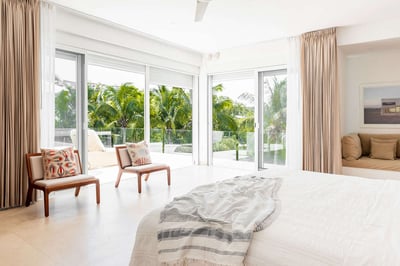 Luxury Villa Photo #20